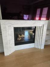 Load image into Gallery viewer, La Gabby 82 Fireplace